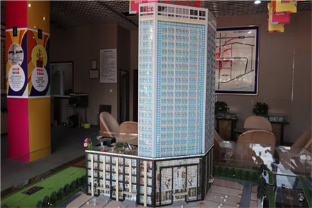 云门山花园一楼90.5平两室中装带车库88万可按揭